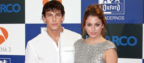 Mario Casas y Blanca Suárez revolucionan la premiere de la segunda temporada de 'El barco'