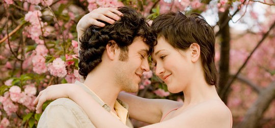Pareja en una situación muy romántica