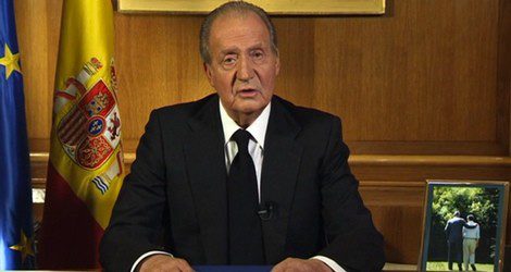 El Rey Juan Carlos envía un mensaje a la nación tras la muerte de Adolfo Suárez
