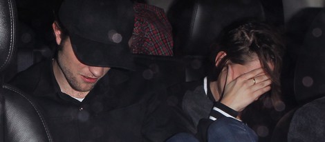 Robert Pattinson y Kristen Stewart pillados juntos en un coche