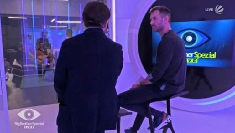 Un médico especializado les explicó la situación | Foto: Sat.1