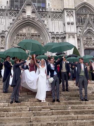 Los novios a la salida de la Catedral / Foto: Belgian Royal Palace