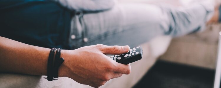 Una suscripción a una plataforma de streaming es un regalo diferente e ideal para los cinéfilos