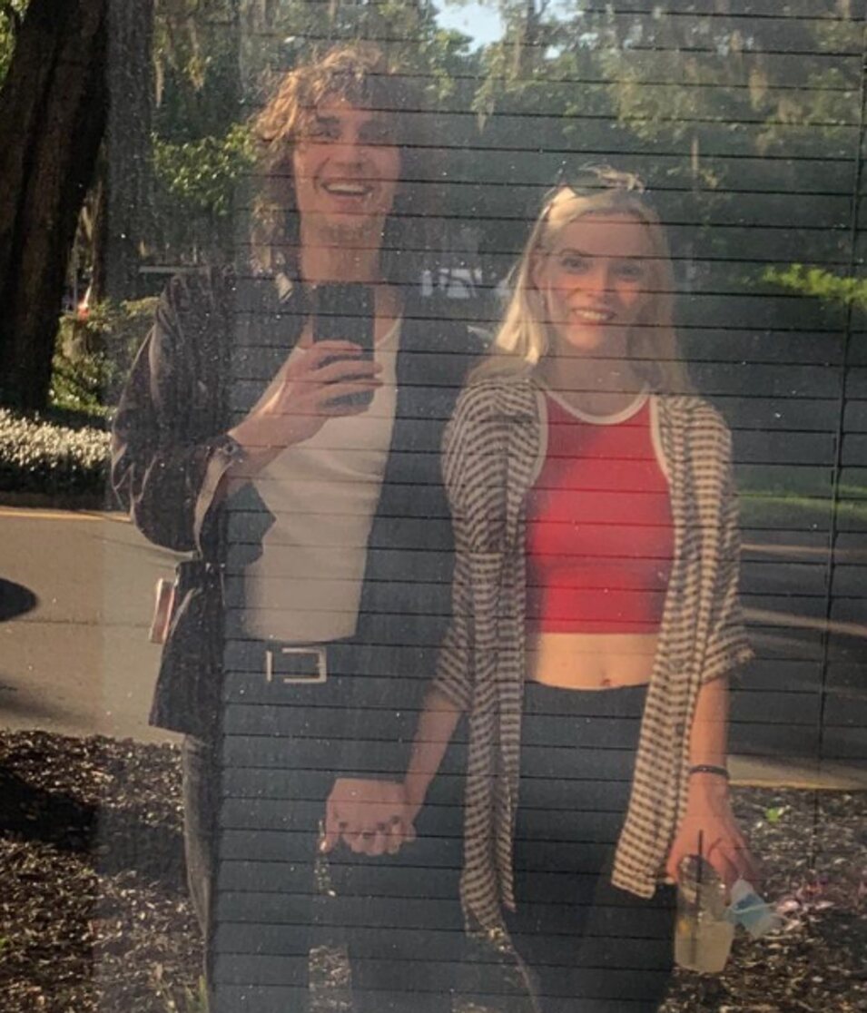 Anya Taylor-Joy y Malcolm McRae | Instagram