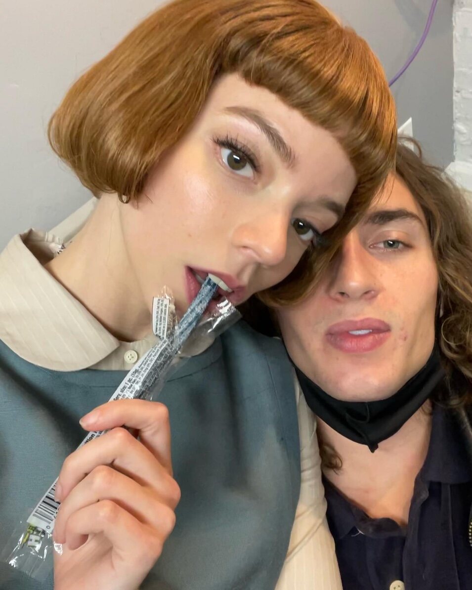 Anya Taylor-Joy y Malcolm McRae | Instagram
