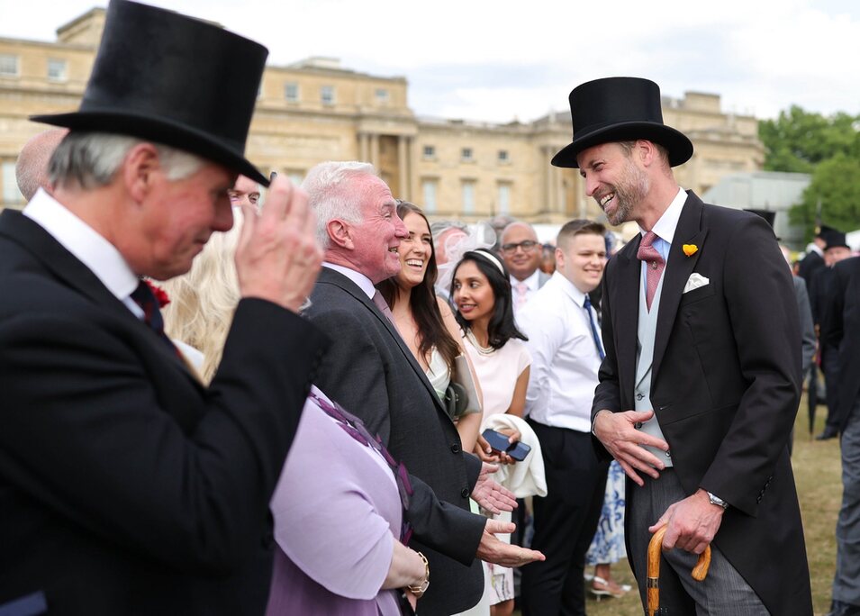     Príncipe William en la tradicional fiesta real celebrada en el Buckingham Palace Gardens | incógnita