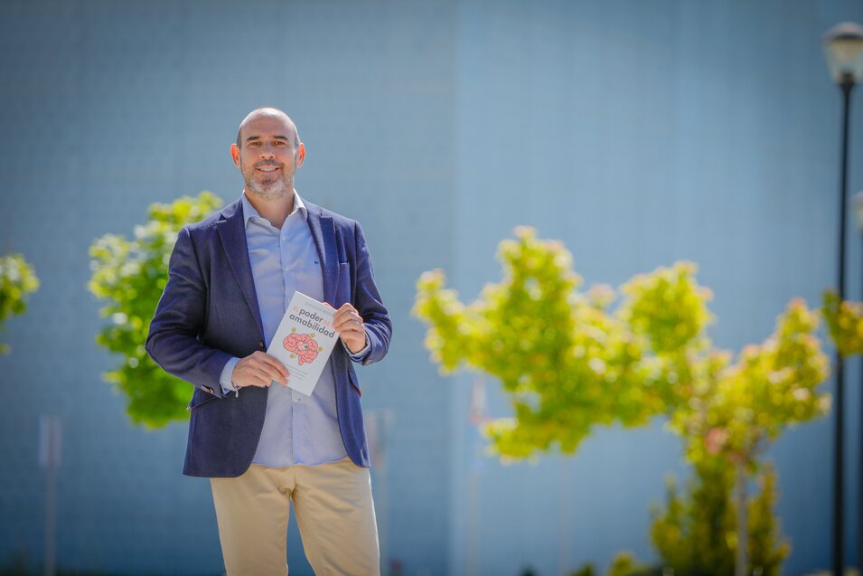 Jonathan Benito presenta su nuevo libro 'El poder de la amabilidad'