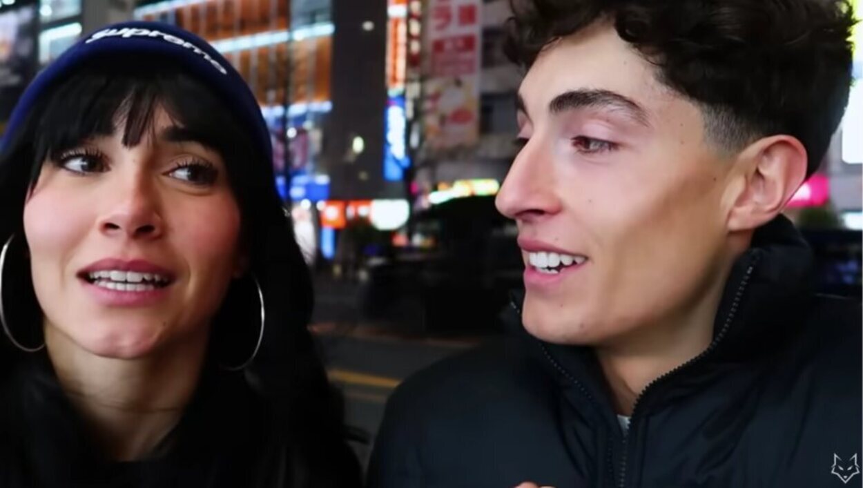 Aitana y Plex juntos en Japón l YouTube