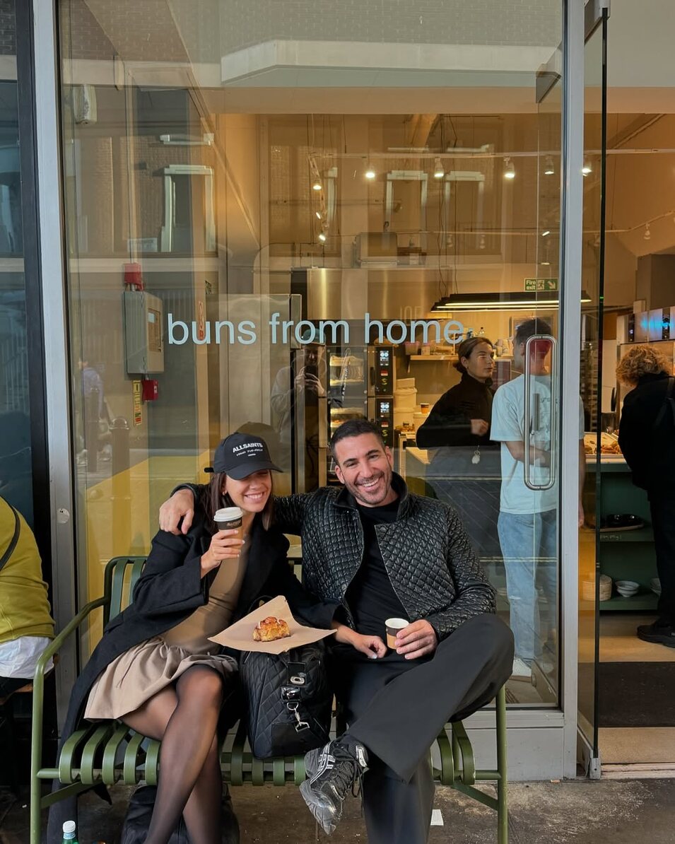 Miguel Ángel Silvestre y Rebeca Toribio en Londres | Instagram