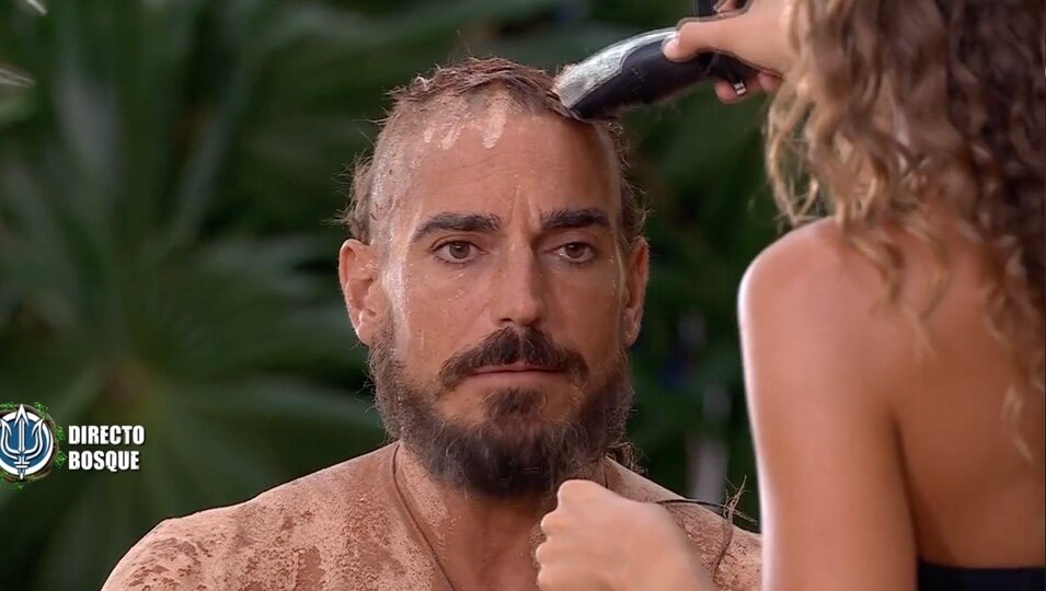 Damián rapándose | Foto: telecinco.es