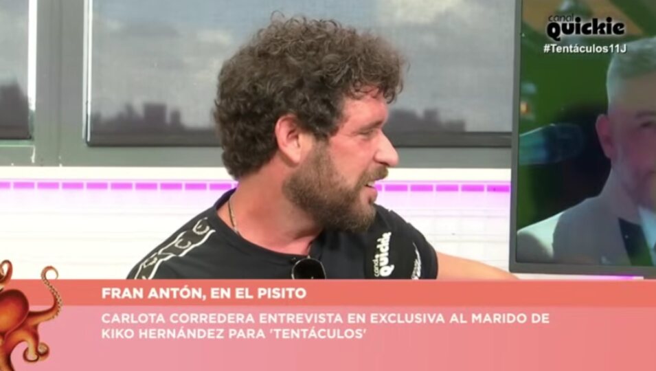 Kiko Hernández y su marido derrochan amor delante de las cámaras l Foto: YouTube