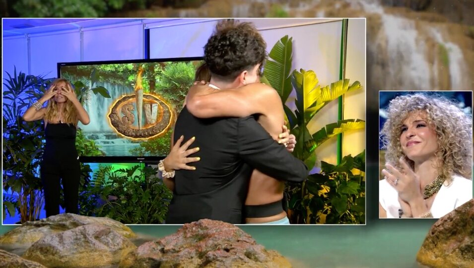 El emotivo reencuentro de Escassi con sus hijos l Foto: Telecinco.es