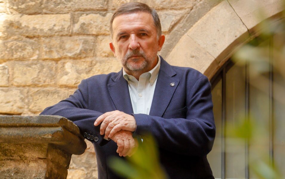Sergio Vila-Sanjuán en el Palacio Requesens, sede de la Real Academia de Buenas Letras de Barcelona