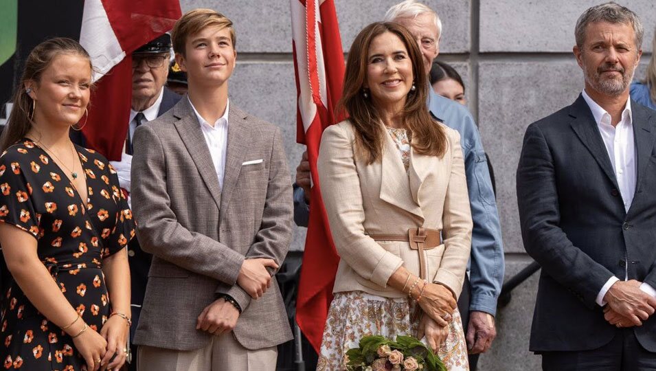 Federico y Mary de Dinamarca y sus hijos Isabella y Vincent de Dinamarca en Gråsten