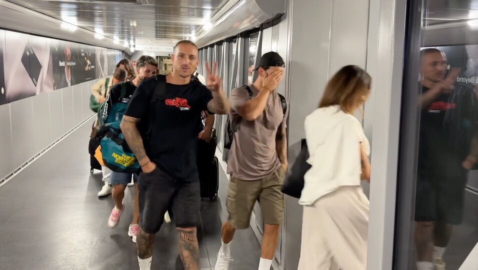 Los concursantes embarcando | Foto: telecinco.es
