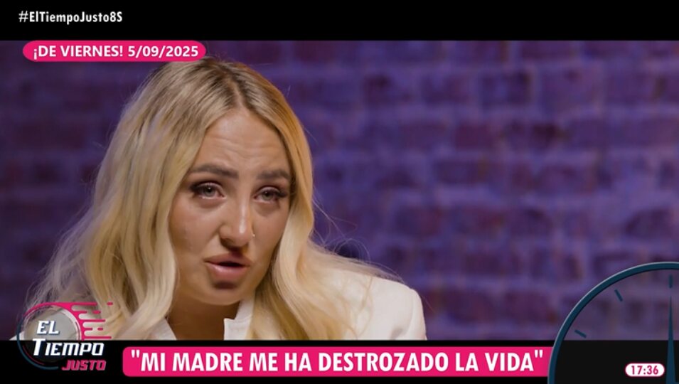 Rocío Flores en la 'entrevista del viernes hablando sobre su madre Rocío Carrasco | Foto: Telecinco.es