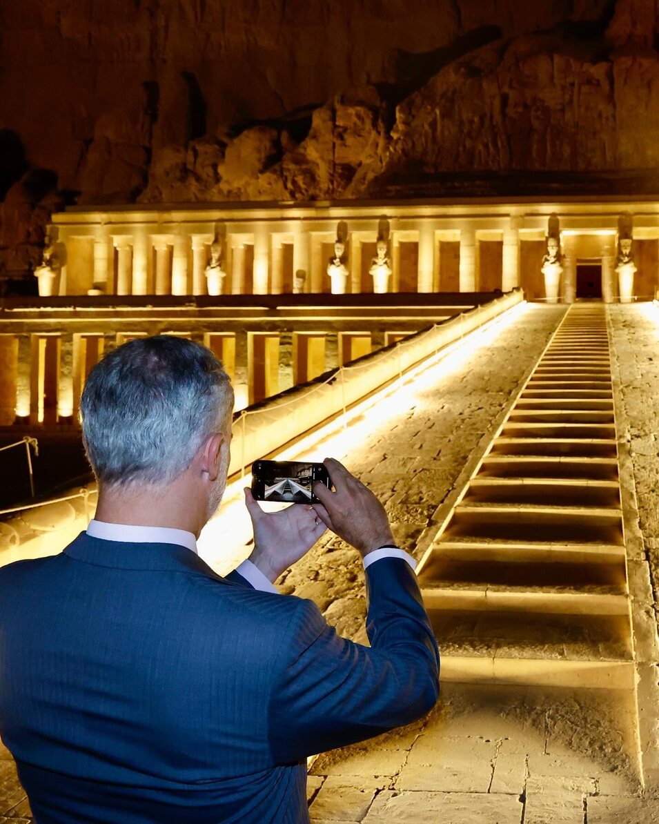 El Rey Felipe haciendo una foto | Foto Casa Real