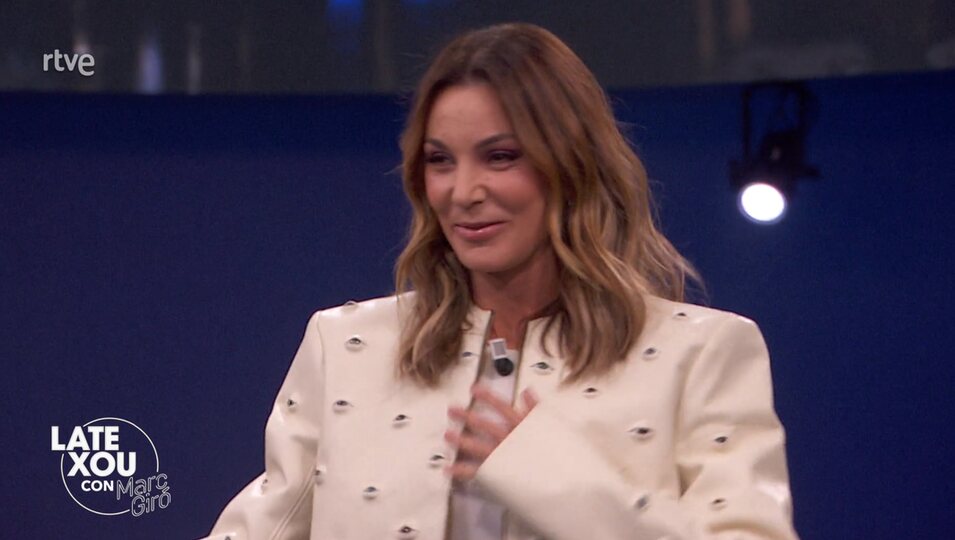 Mar Flores en su promoción de sus memorias 'Mar en calma' en 'Late Xou' | Foto: RTVE.es