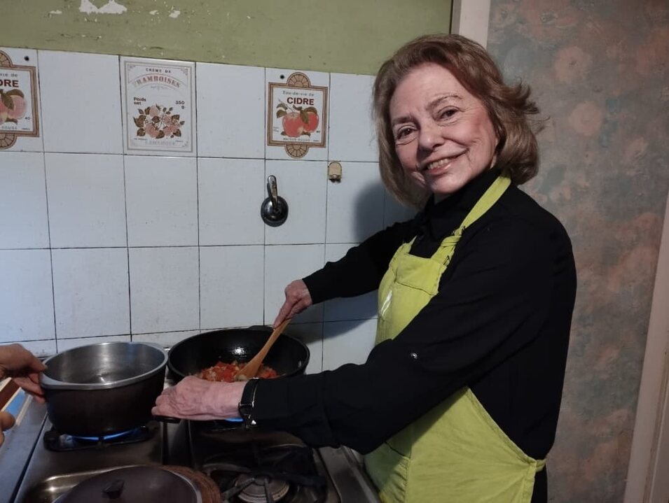 Mayra Gómez Kemp cocinando | Foto: Instagram