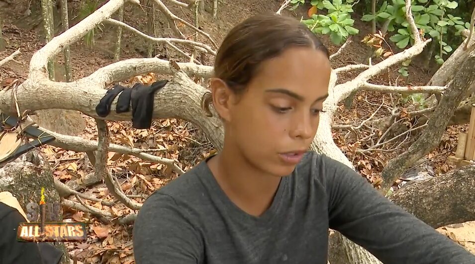 Gloria Camila se sincera en playa sobre su relación con Rocío Flores | Foto: Telecinco.es