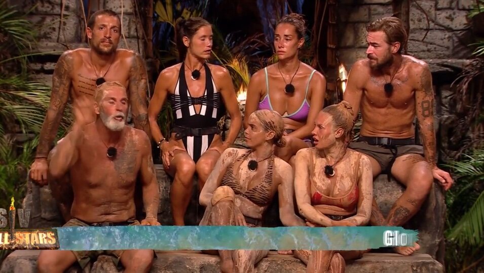 Gloria y Jessica alucinan con Carlos | Foto: telecinco.es