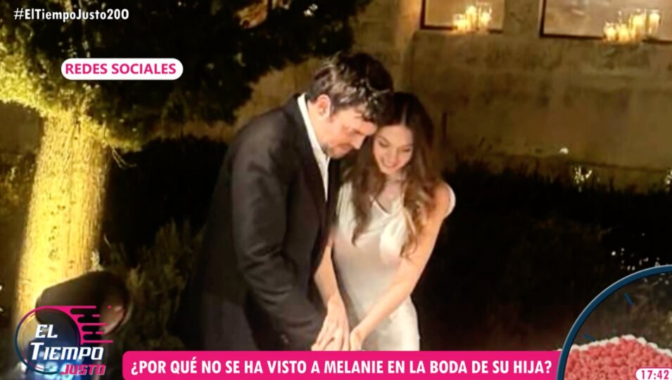 Estella del Carmen banderas Alex Gruszynski cortando la tarta de su boda| fOTO: Telecinco.es