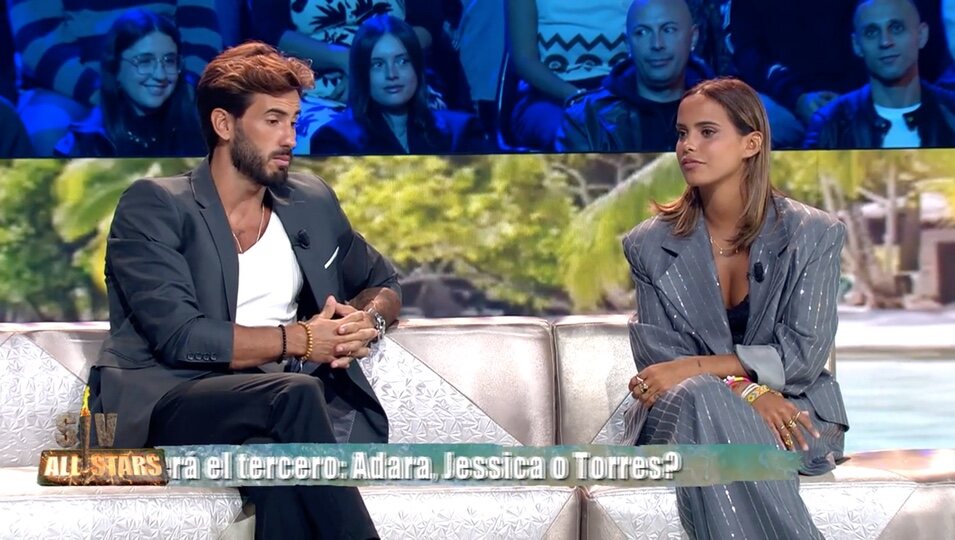 Gloria e Iván en el plató de 'SV All Stars' | Fotografía: Telecinco