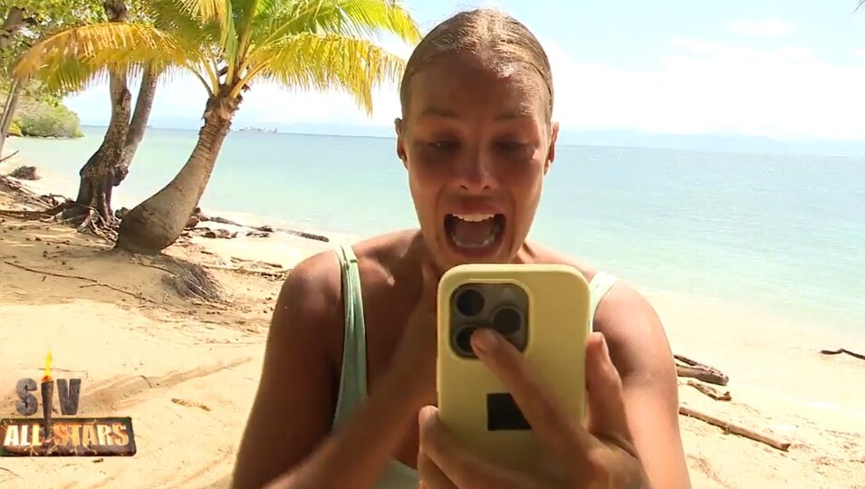 Jessica Bueno, emocionada con la videollamada | Foto: telecinco.es