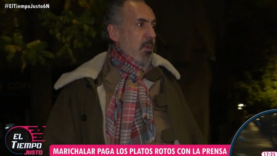 Jaime de Marichalar es abordado por la reportera de 'El tiempo justo' y se niega a hablar | Foto: Telecinco.es