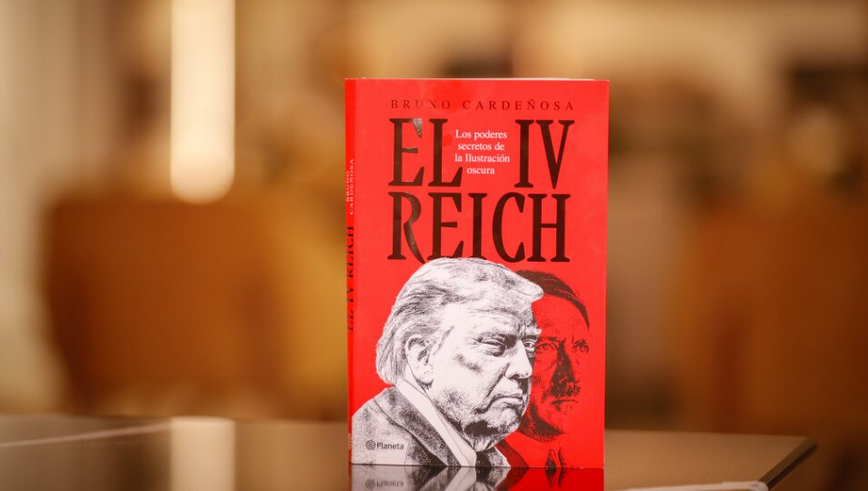 Libro 'El IV Reich' de Bruno Cardeñosa