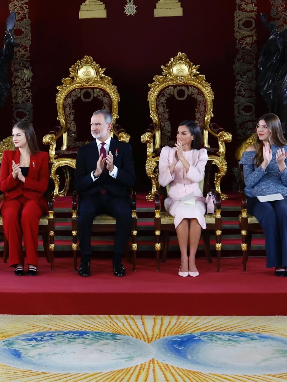 La Familia Real en el acto del Toisón de Oro de la Reina Sofía | Foto: Instagram