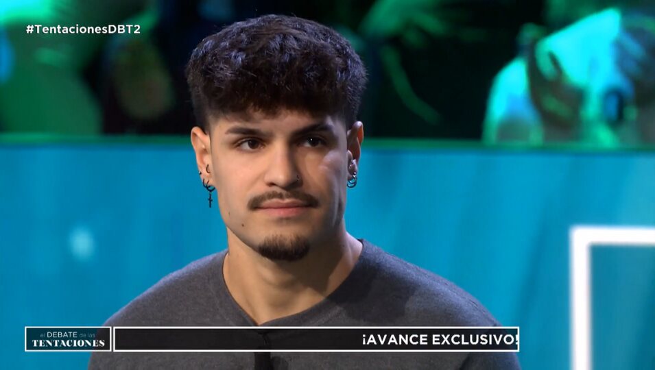 La reacción de Álvaro a las declaraciones de Mayeli | Fotografía: Telecinco