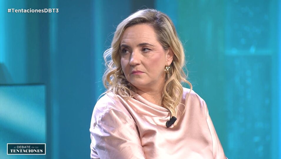 Nuria, la madre de Gilbert acude al debate de 'La isla de las tentaciones' | Fotografía: Telecinco