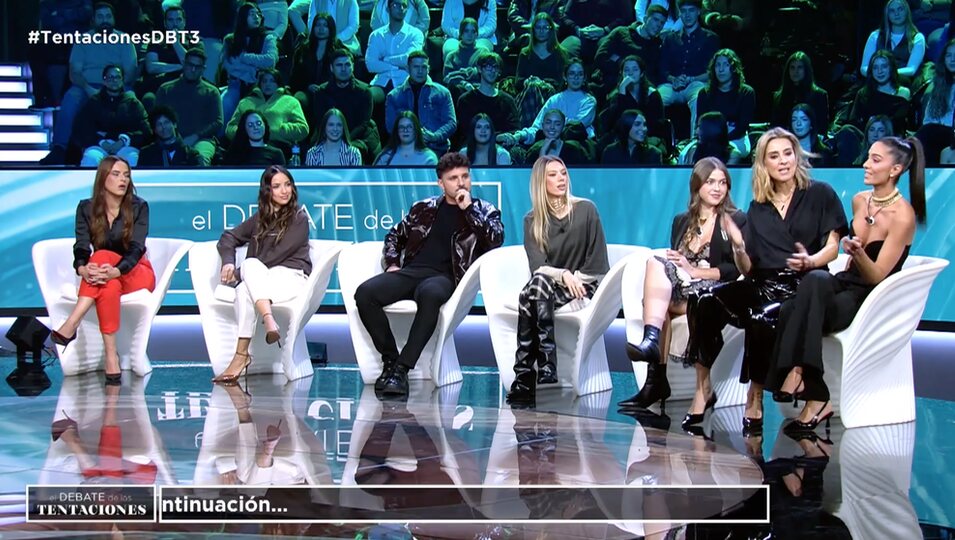 Claudia en el debate de 'La Isla de la Tentación' | Fotografía: Telecinco