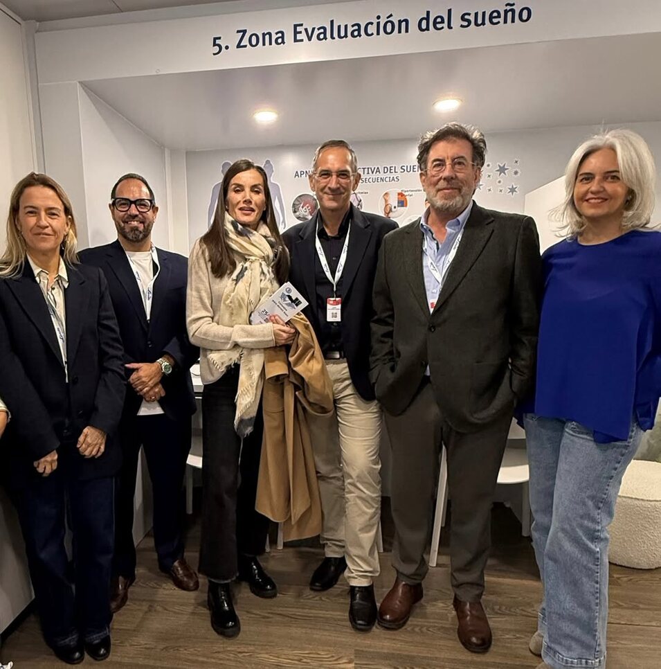 La Reina Letizia visitando la exposición de la unidad móvil del Año SEPAR | Foto: Instagram