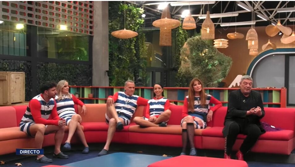 Antonio Canales entrando en la casa de 'GH DÚO 4' | Foto: Telecino.es