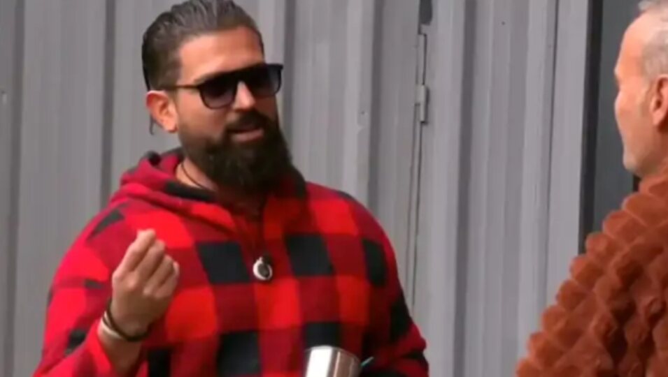 John Guts hablando con Carlos Lozano | Fotografía: Telecinco