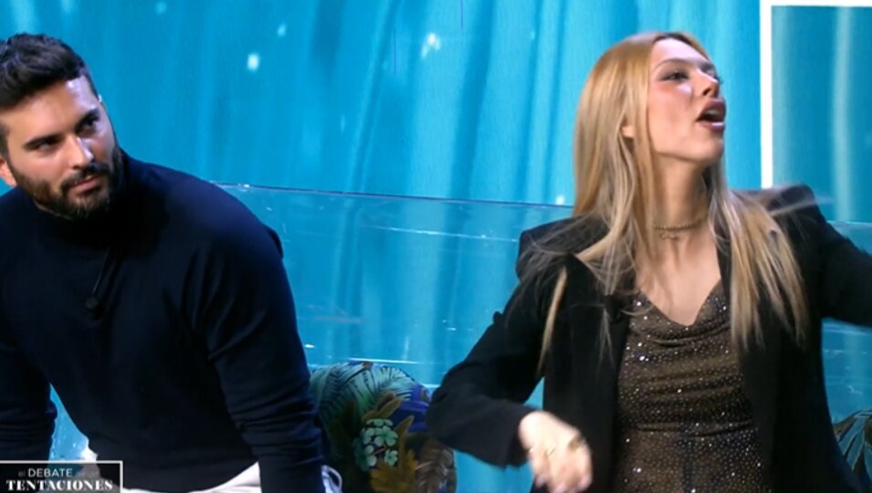 Alejandra Rubio y Suso debatiendo sobre que Manuel no haya dicho anda de Noelia | Foto: Telecinco.es