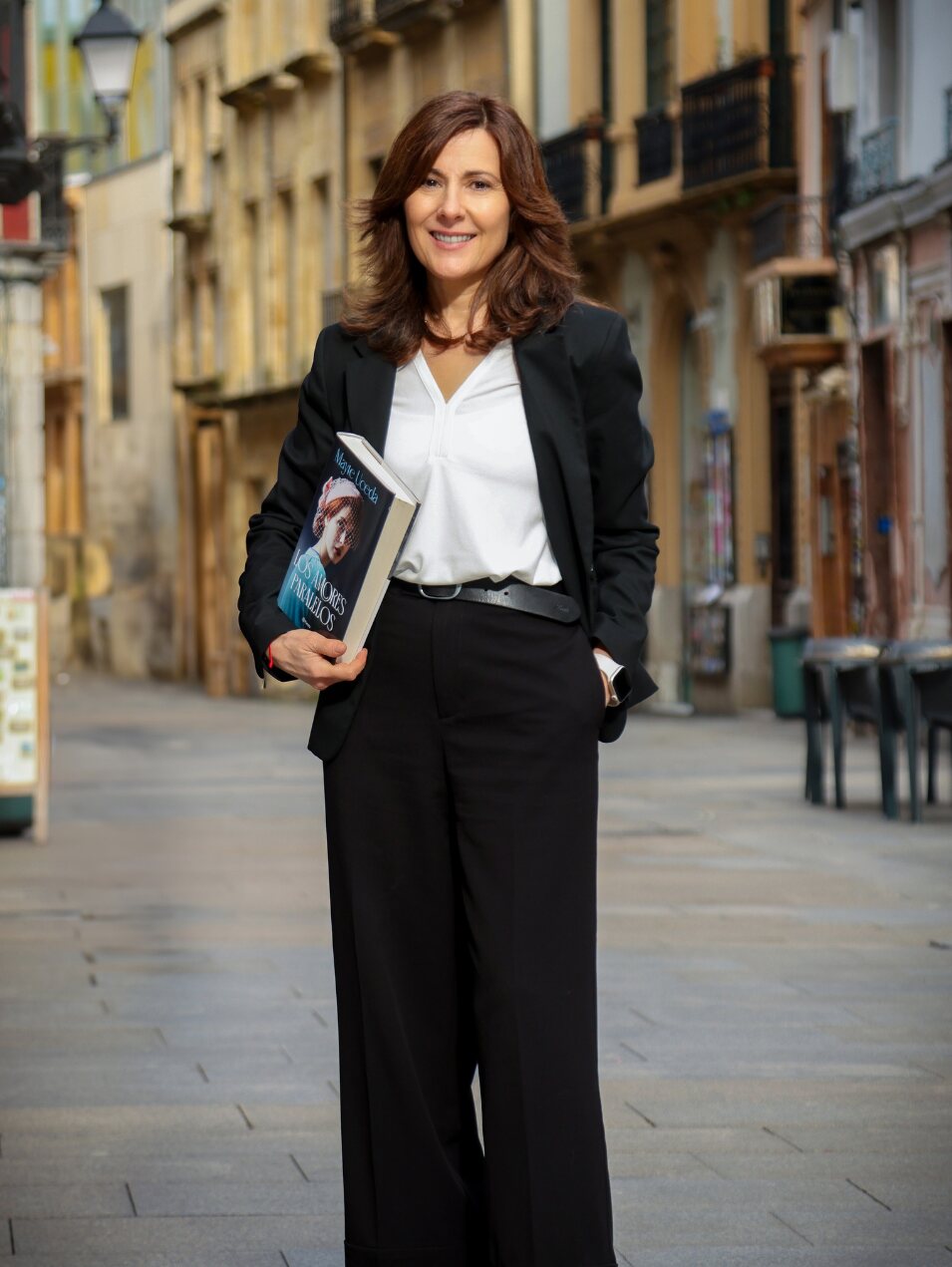 Foto promocional de la nueva novela de Mayte Uceda 'Los amores paralelos' | Foto: Promoción Mayte Uceda