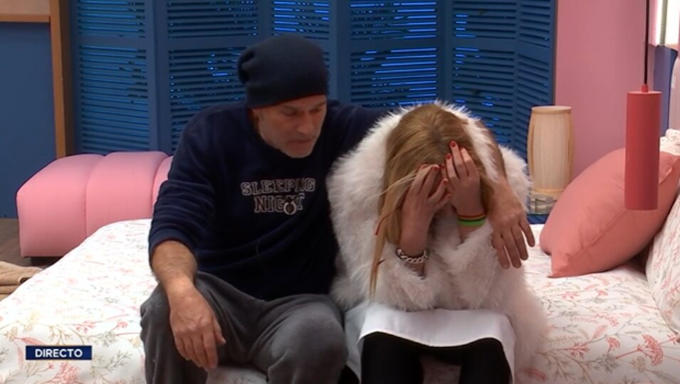 Belén Ro se derrumba en la cena de Carlos Lozano y Cristina Piaget | Foto: Telecinco.es