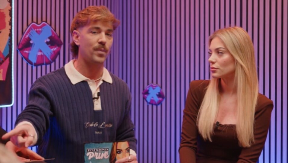 Claudia negando que se haya liado con Rodri | Foto: Telecinco.es