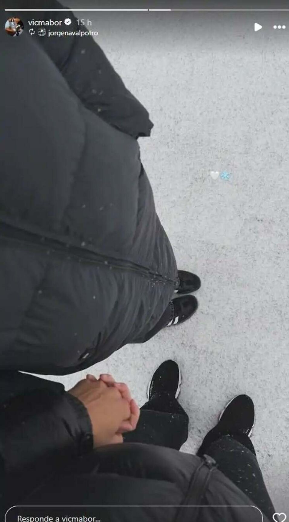 Victoria Federica vía Stories dada de la mano con su novio | Foto: Instagram