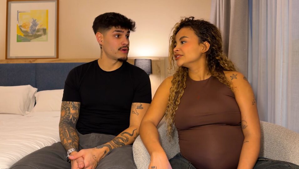 Álvaro y Mayeli cuentan todo sobre la revelación de género | Fotografía: Telecinco