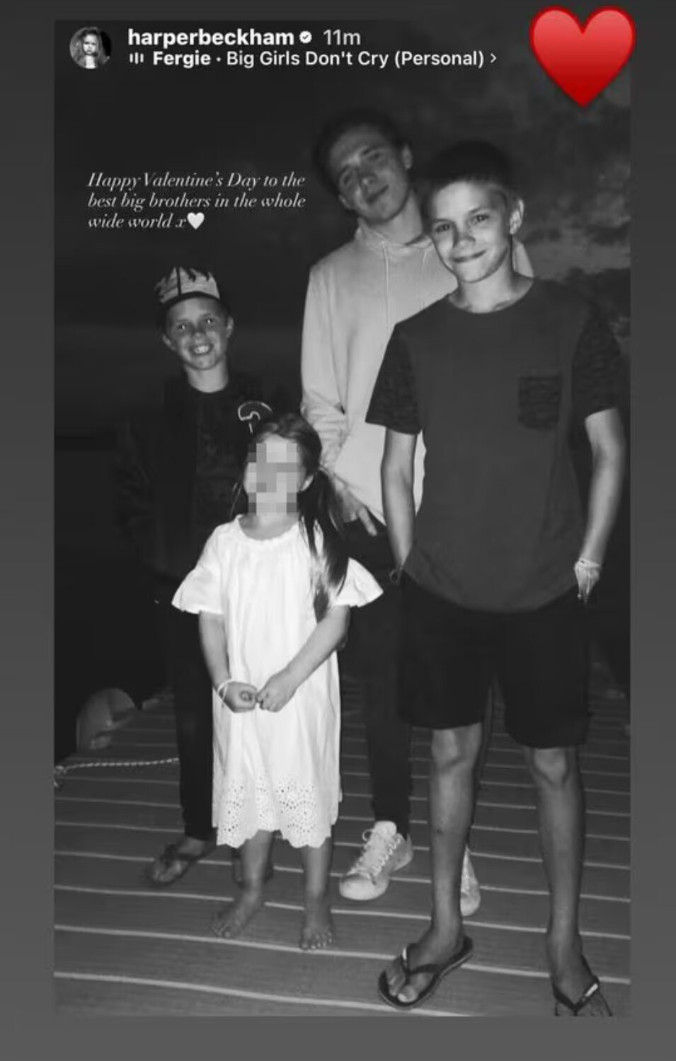 Felicitación de Harper a sus hermanos | Fotografía: Instagram