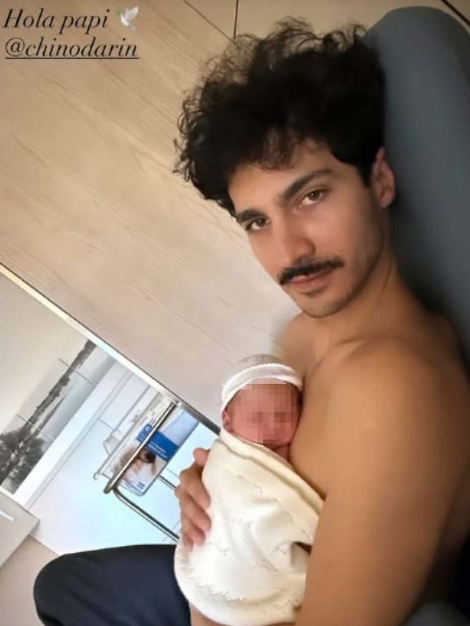 Primera foto de Chino Darín y su bebé recién nacido | Foto: Instagram
