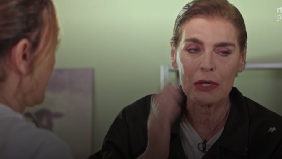 Antonia Dell'Atte rompe a llorar al hablarle a Mar Flores de Lequio | Foto: TVE