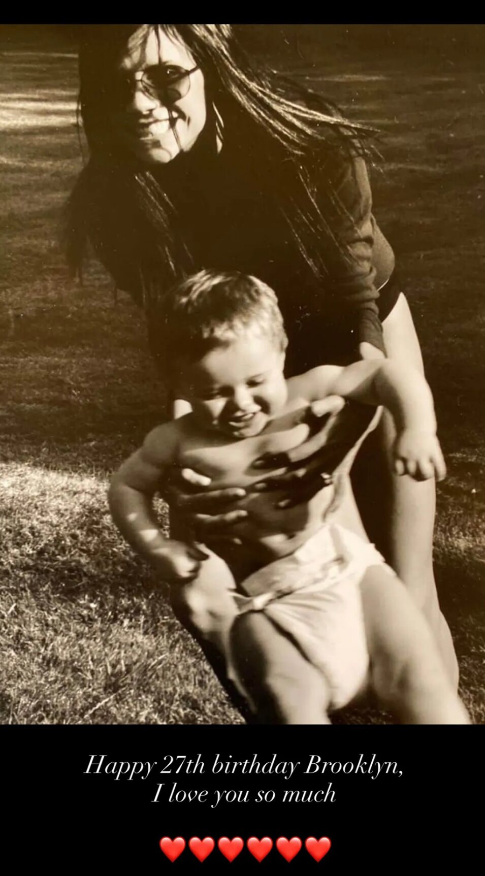 Victoria Beckham felicita en Instagram a su hijo Brooklyn | Foto: Instagram