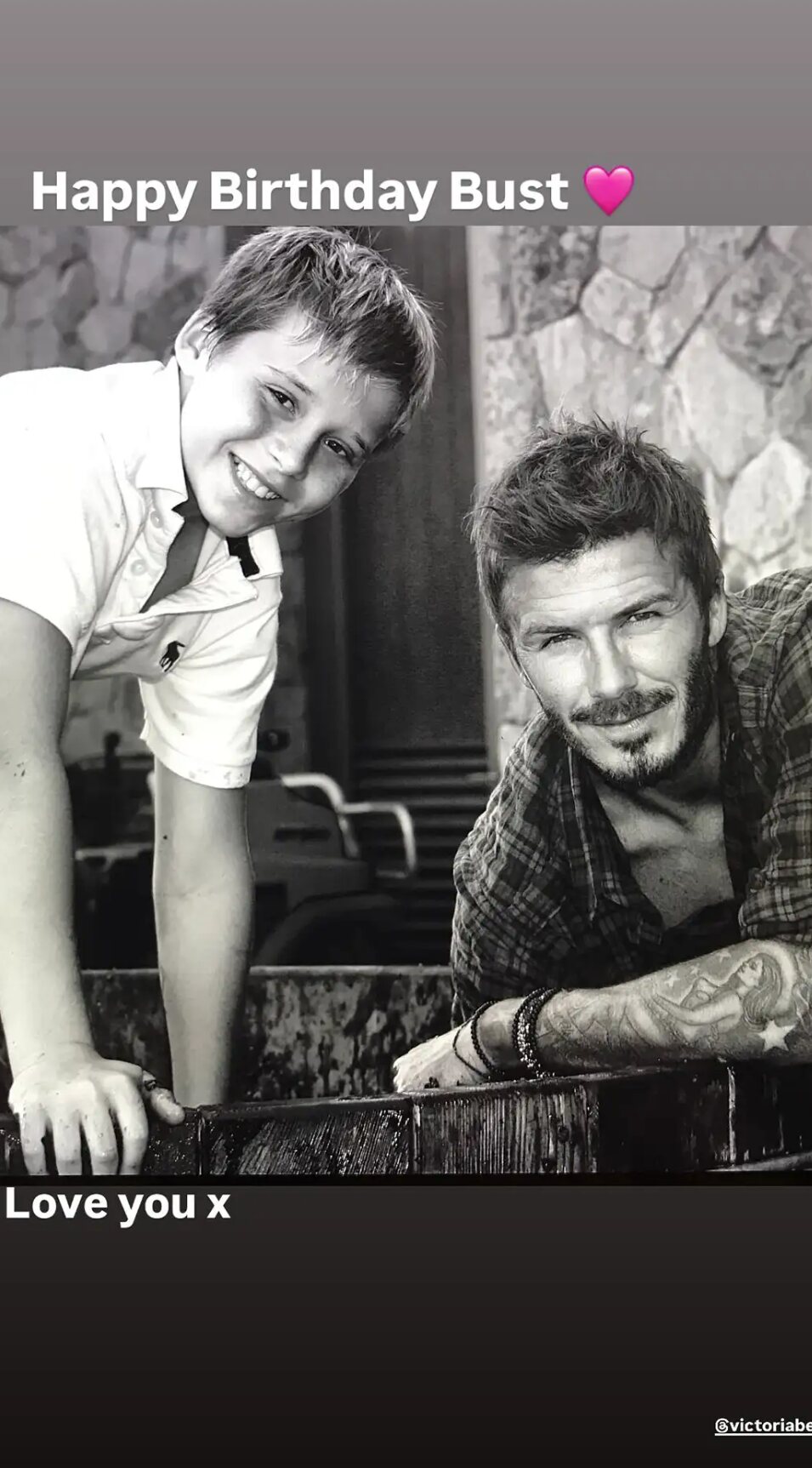 David Beckham felicita en Instagram a su hijo Brooklyn | Foto: Instagram