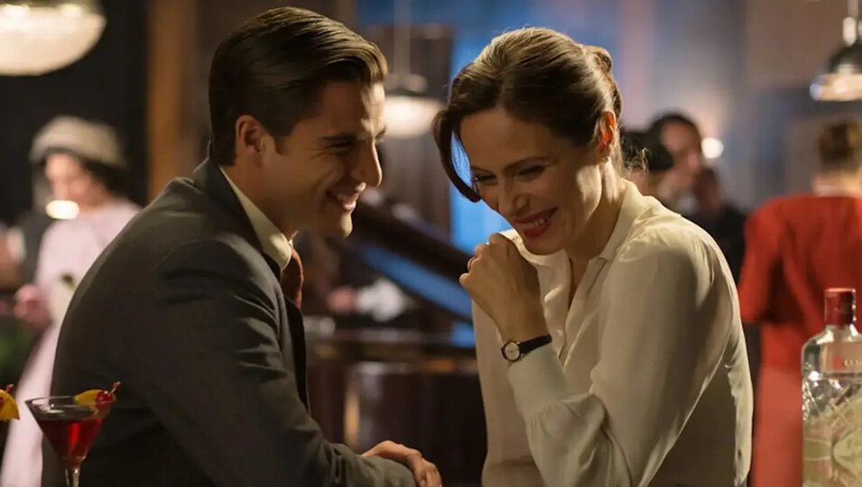 Maxi y Aitana en 'Velvet'