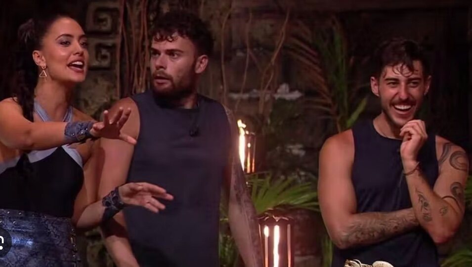 Borja y Darío se encuentran con sus compañeros | Foto: telecinco.es